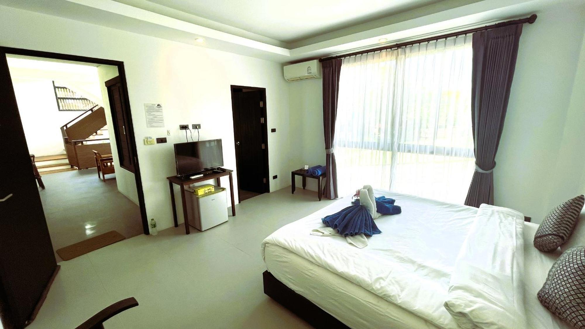 Rockstar Beach Apartments Bangrak Plajı Dış mekan fotoğraf