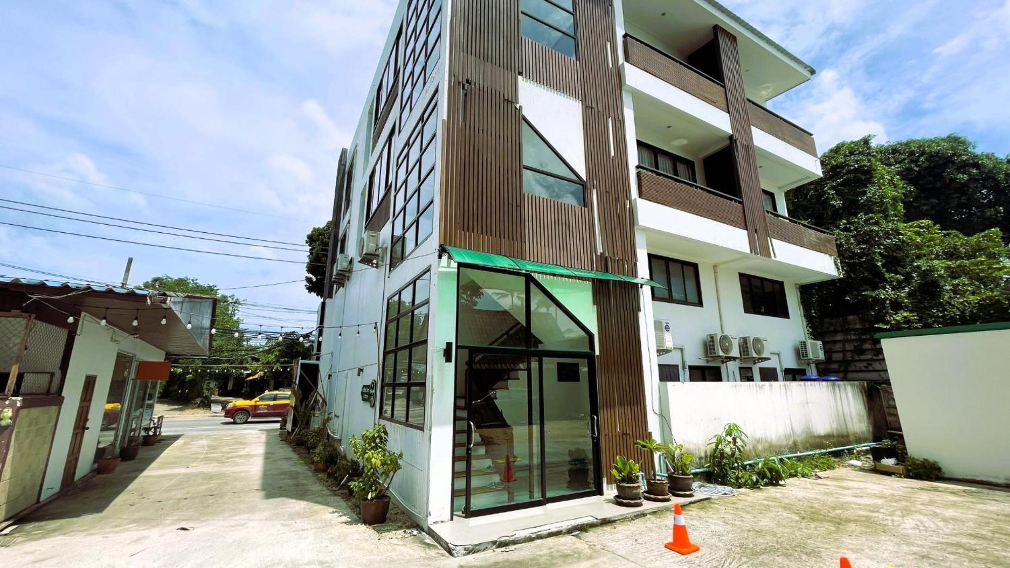 Rockstar Beach Apartments Bangrak Plajı Dış mekan fotoğraf